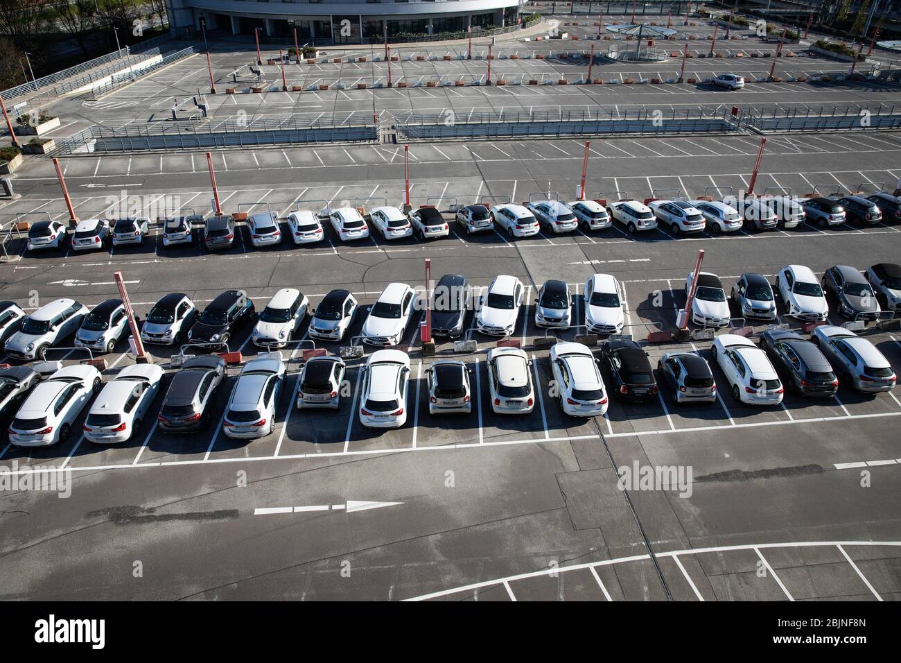 Hamburg Germany 18th Apr Vehicles Of The Car Sharing Providers Drivenow And Car2go Are Parked