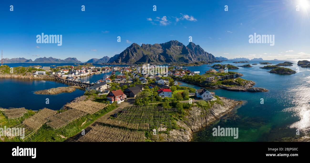 Henningsvaer Lofoten is an archipelago in the county of Nordland, Norway. Is known for a distinctive scenery with dramatic mountains and peaks, open s Stock Photo