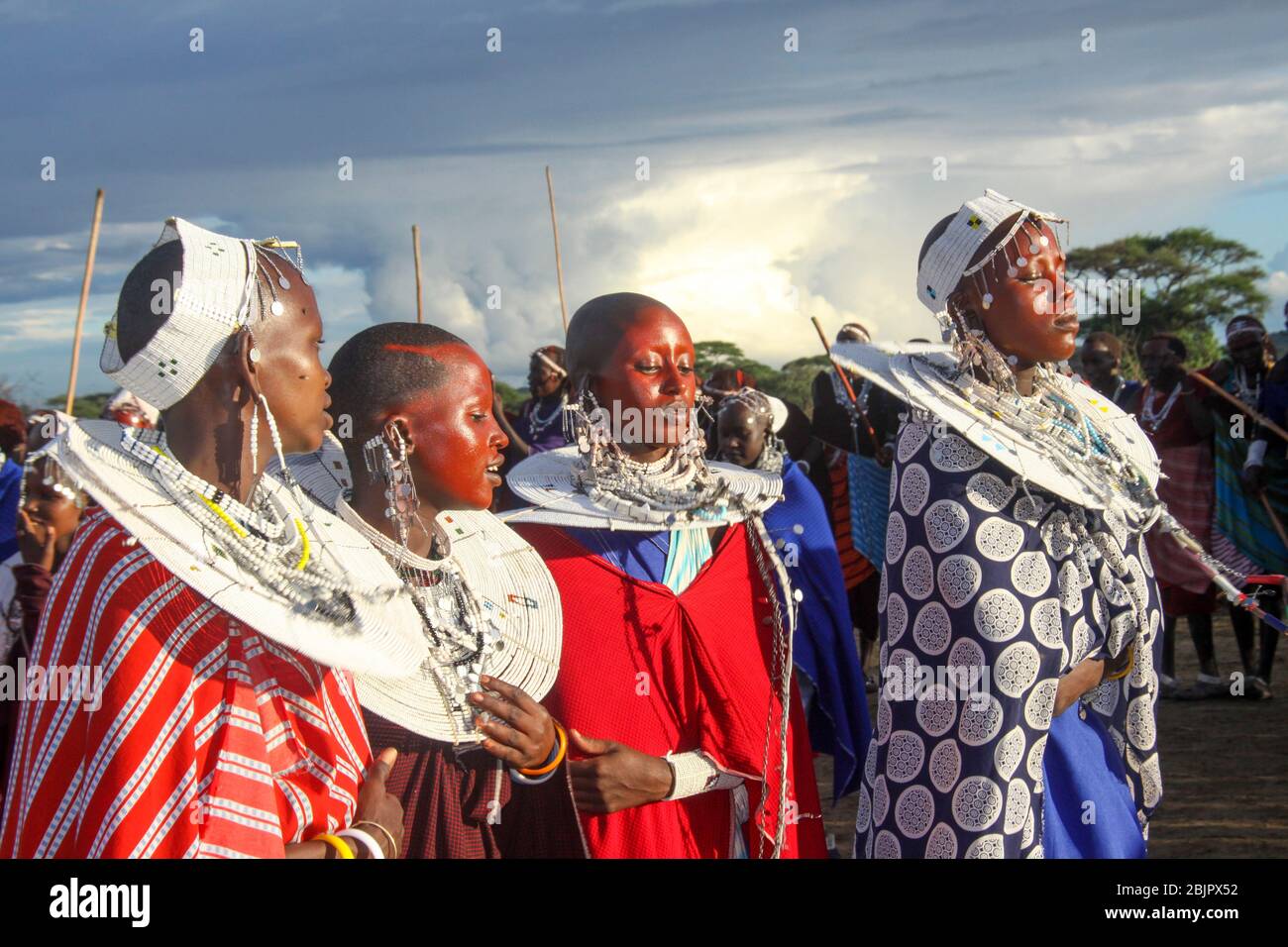 Masai women dress wedding ceremony hi-res stock photography and images -  Alamy