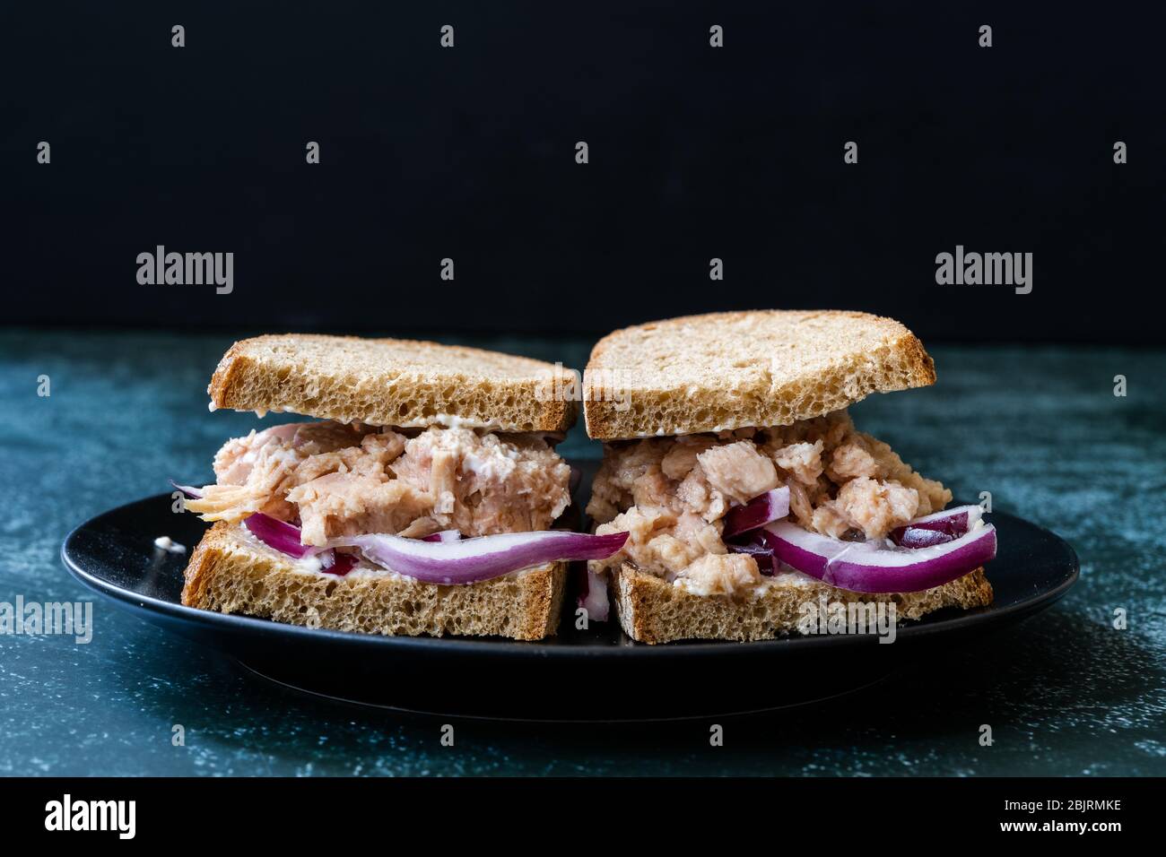 Tuna Fish Sandwich with Red Onions, Mayonnaise and Multigrain Light ...
