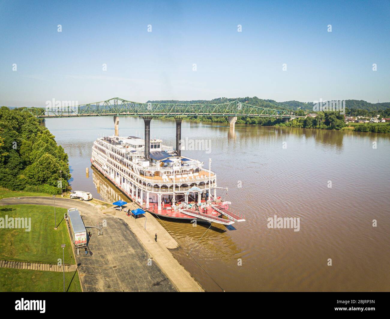 The American Queen sternwheel steamboat rests docked at Harris River Front Park on the Ohio River in Huntington, West Virginia. Stock Photo