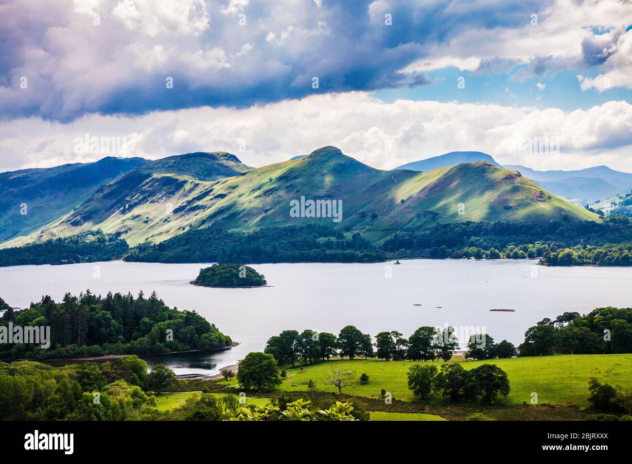 View over Derwent Water to Cat Bells in the Lake District National Park, Cumbria, England, UK Stock Photo