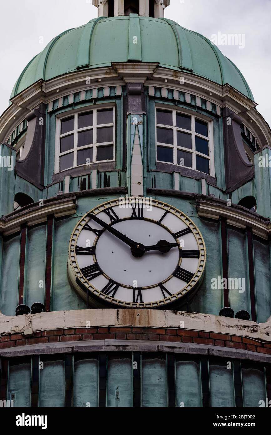 Merthyr high street clock hi-res stock photography and images - Alamy