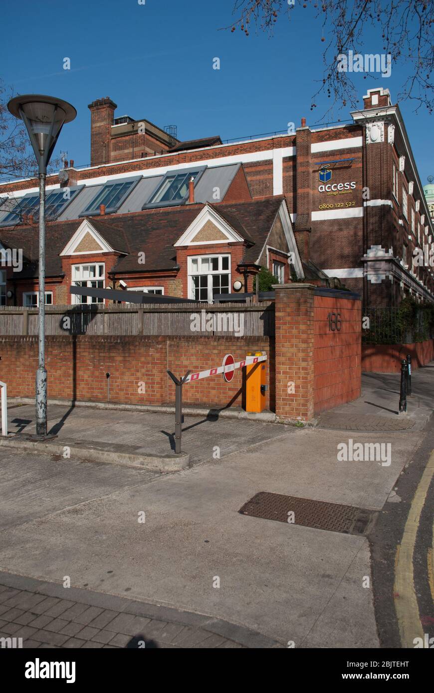 Citroen Showroom Ford Motor Company Red Brick Edwardian Architecture Wework 184 Shepherds Bush