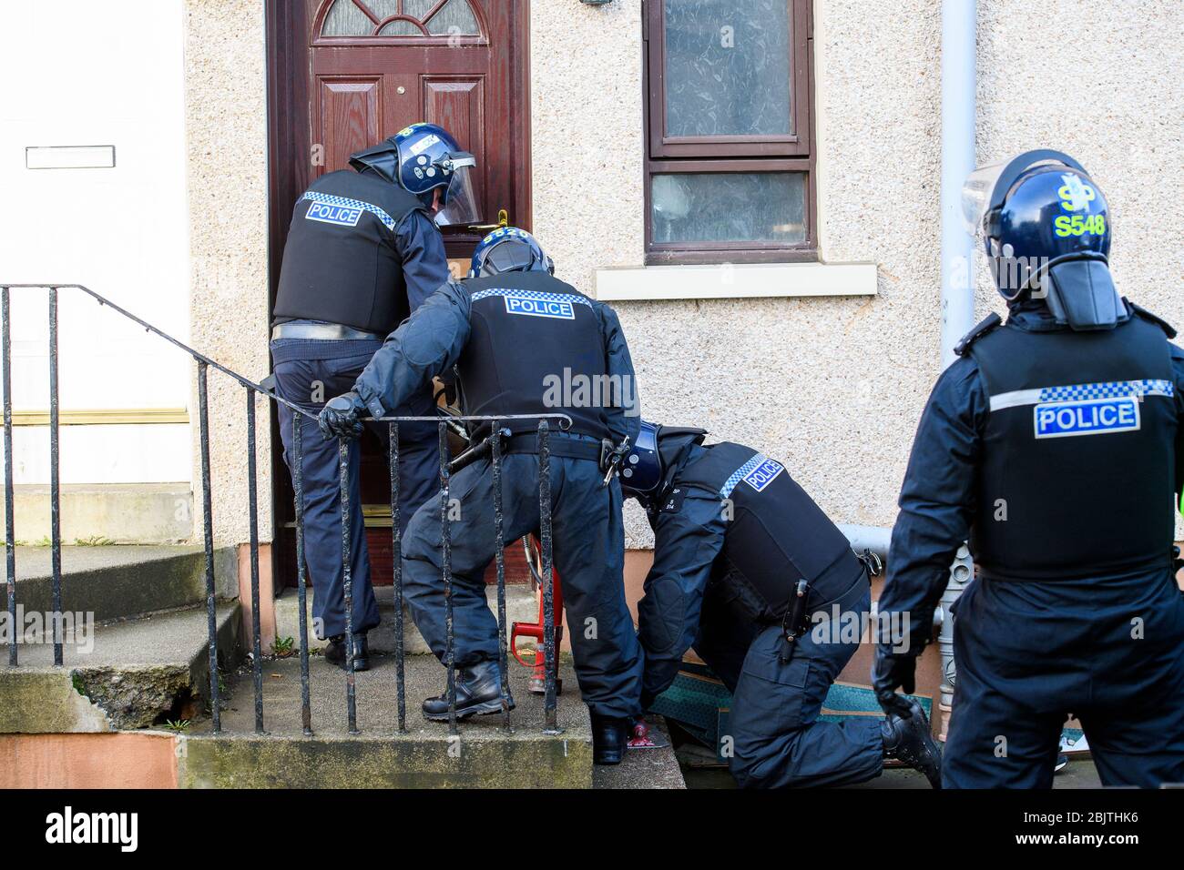 Police Scotland Drugs Raid in Blackburn West Lothian, Operation Newbury, Heroin, cash and weapons was found using a Stock Photo