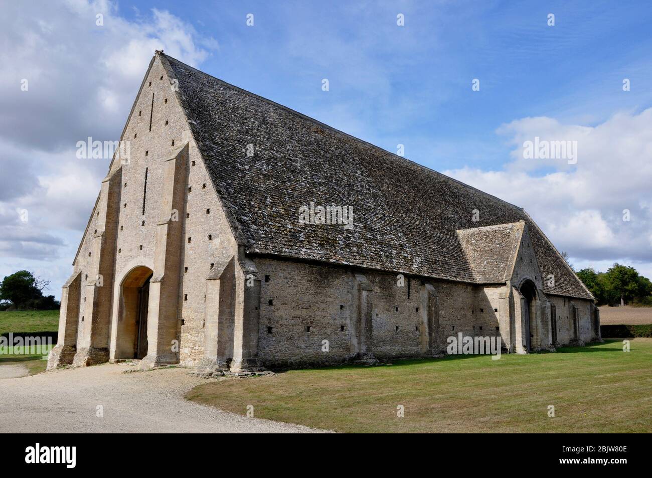 Great Coxwell tithe barn, built 1292; Cistercian Beaulieu Abbey; Hampshire; manor of Great Coxwell;Stone built; Cotswold stone; stone;  rubblestone wa Stock Photo