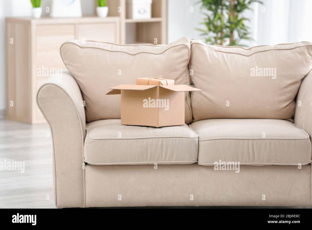 Deliver sofa hires stock photography and images Alamy