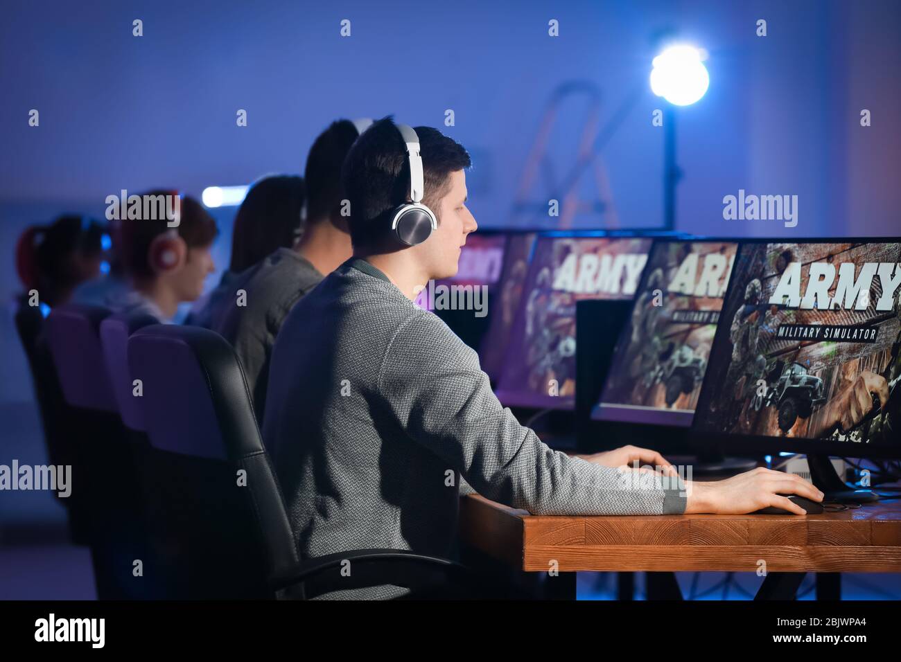 Cyber war games hi-res stock photography and images - Alamy