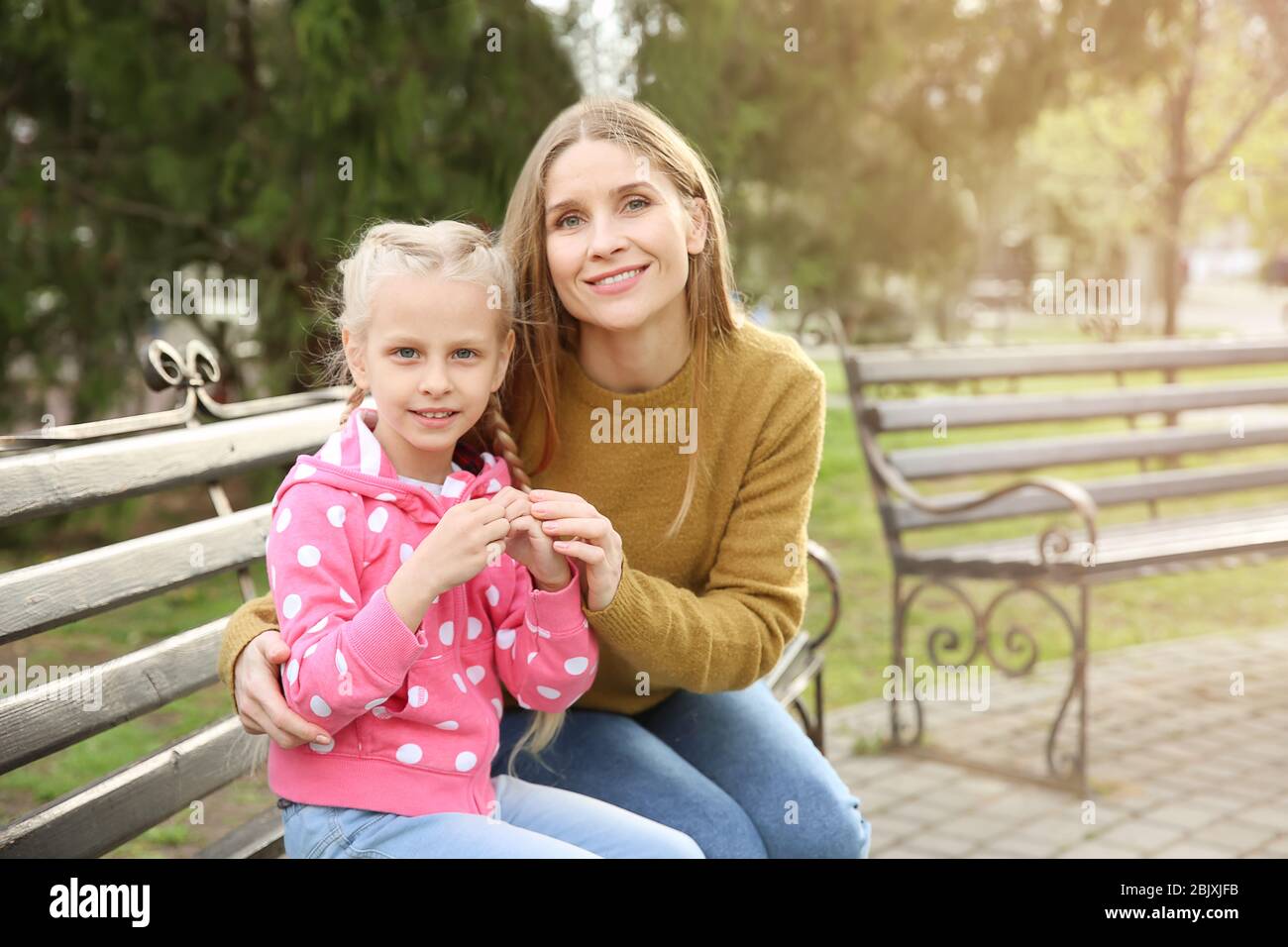 Daughter sign language to deaf mother hi-res stock photography and ...