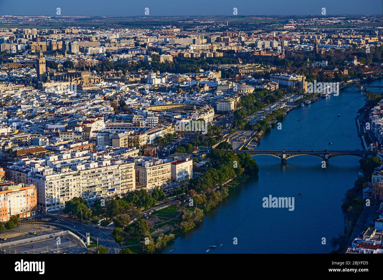 Seville old city hi-res stock photography and images - Alamy