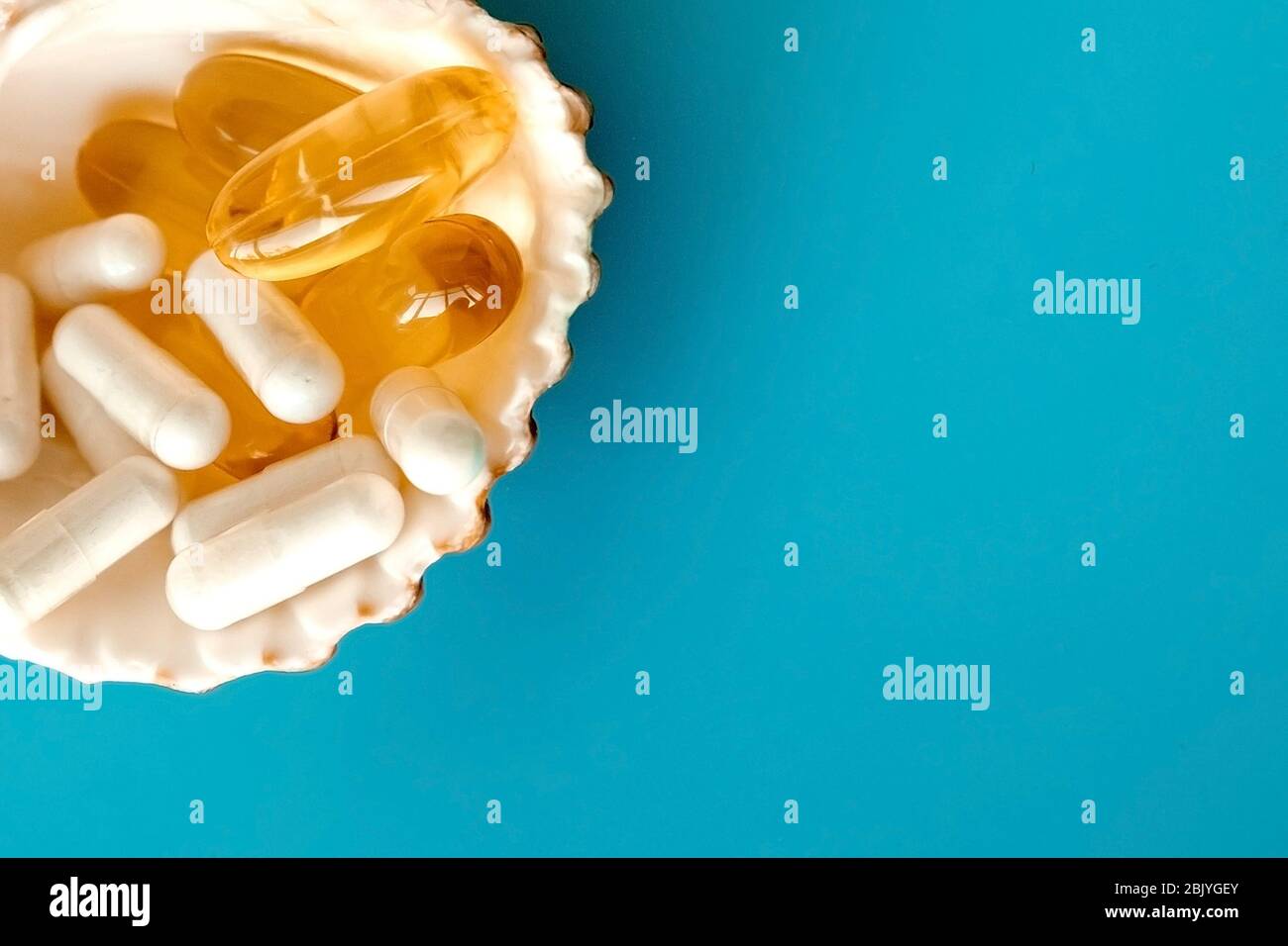 Capsule shells hi-res stock photography and images - Alamy