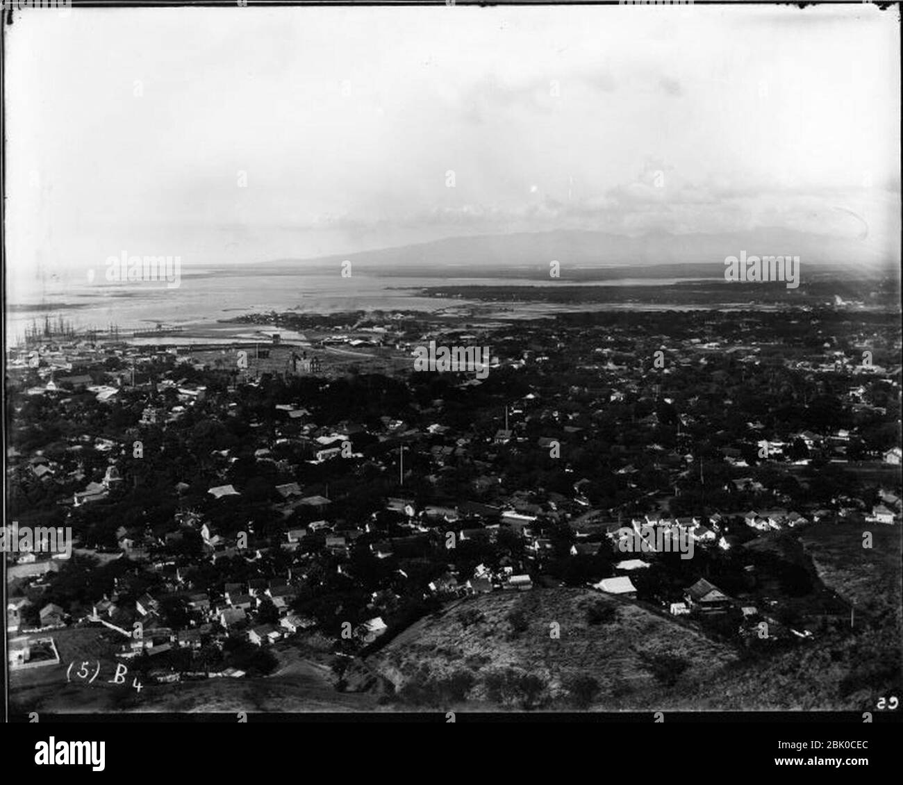 Honolulu from Punchbowl (05 Stock Photo Alamy