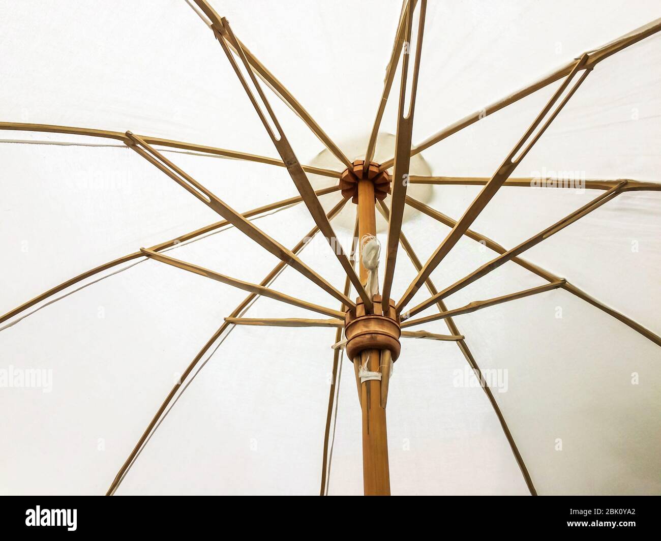 White sun umbrella hires stock photography and images Alamy