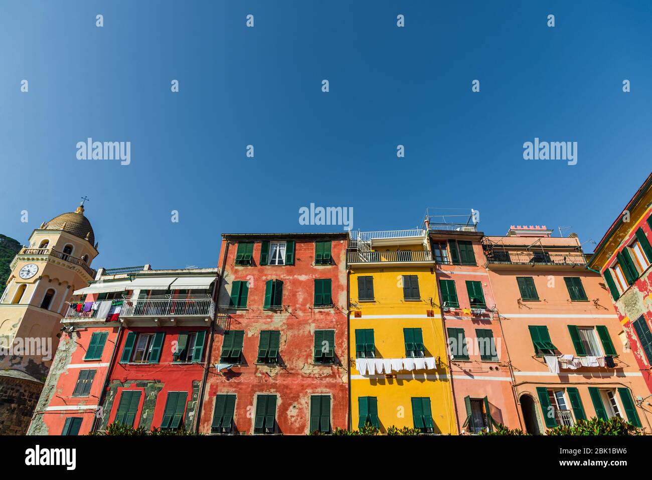 Colorful ancient Italian architecture houses in Vernazza village ...