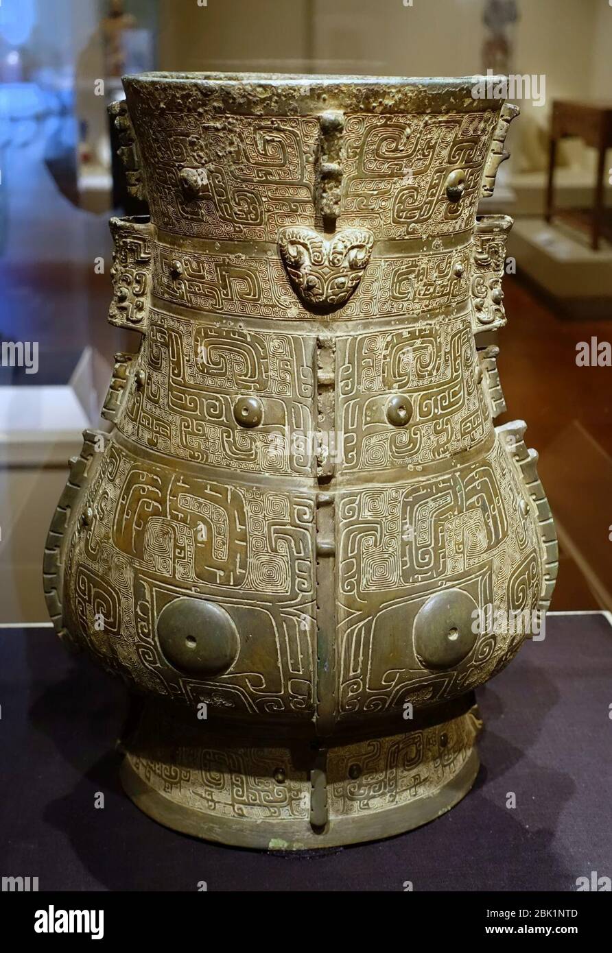 Hu (wine storage vessel) with taotie, dragon, and bird designs, Anyang, Henan province, China