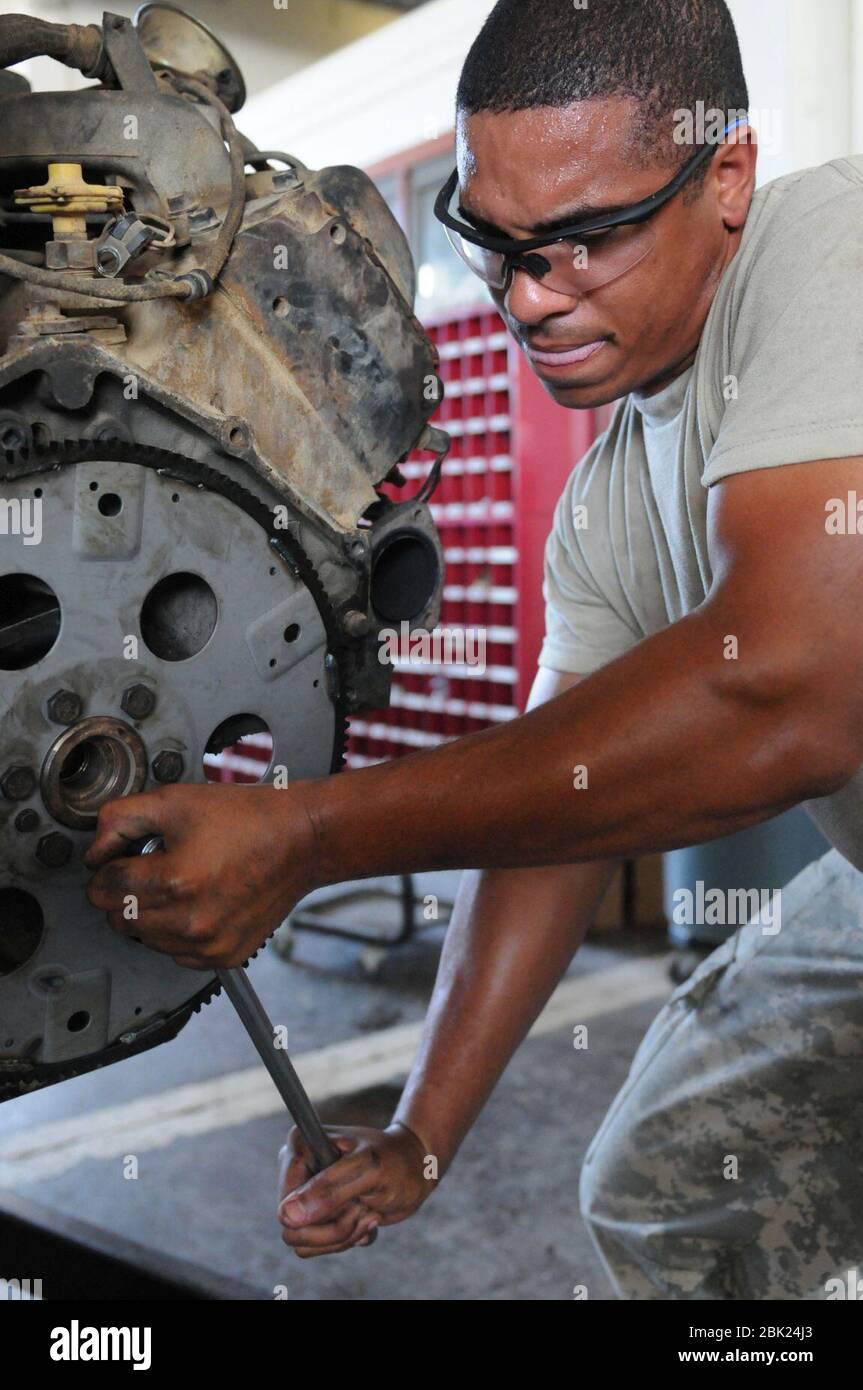 Humvee Engine Work Stock Photo - Alamy