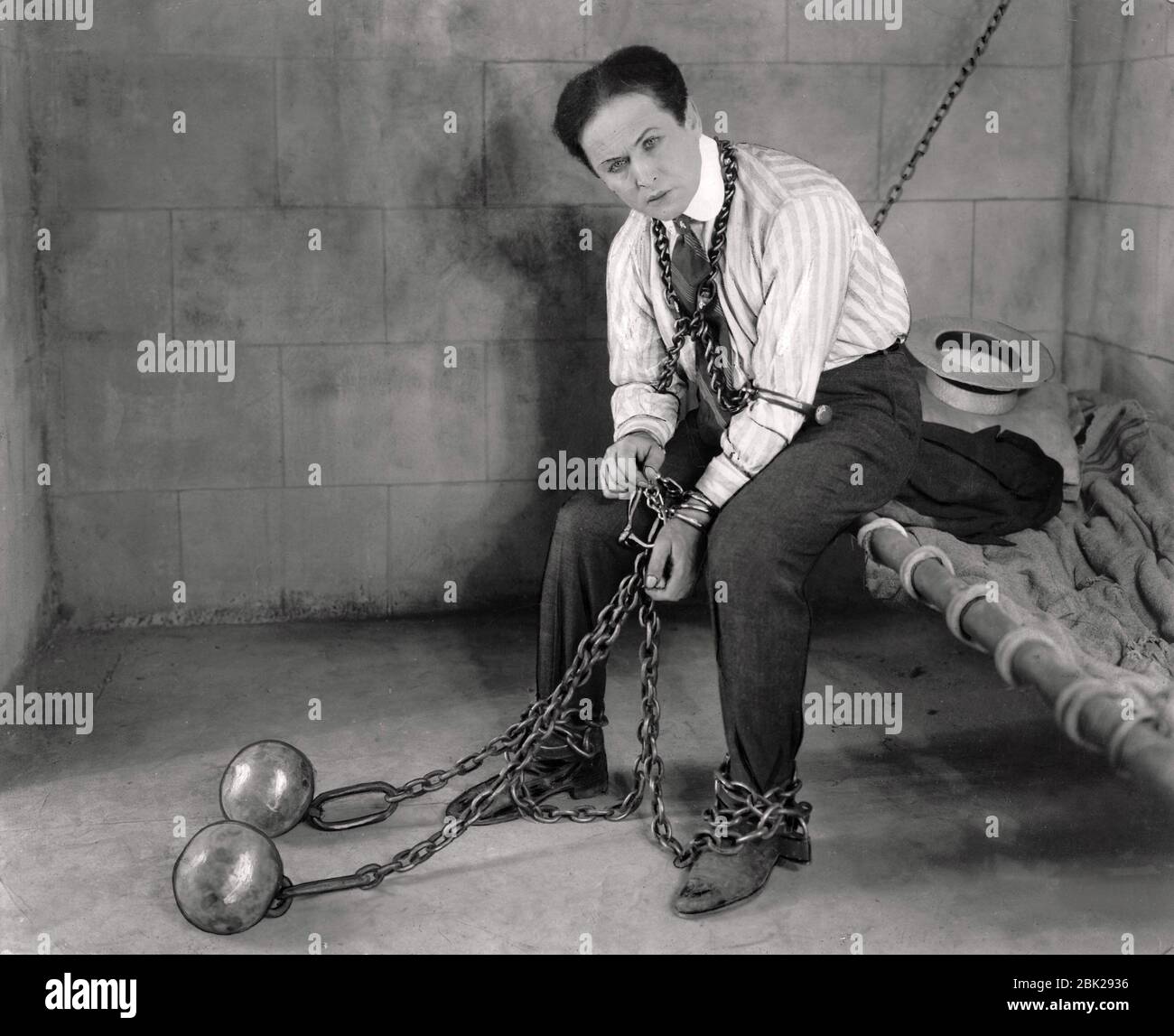 No Merchandising. Editorial Use Only. No Book Cover Usage. Mandatory Credit: Photo by Famous Players/Lasky/REX/Shutterstock (5870970a)  Harry Houdini  The Grim Game - 1919  Director: Irving Willat  Famous Players/Lasky  USA  Scene Still Stock Photo