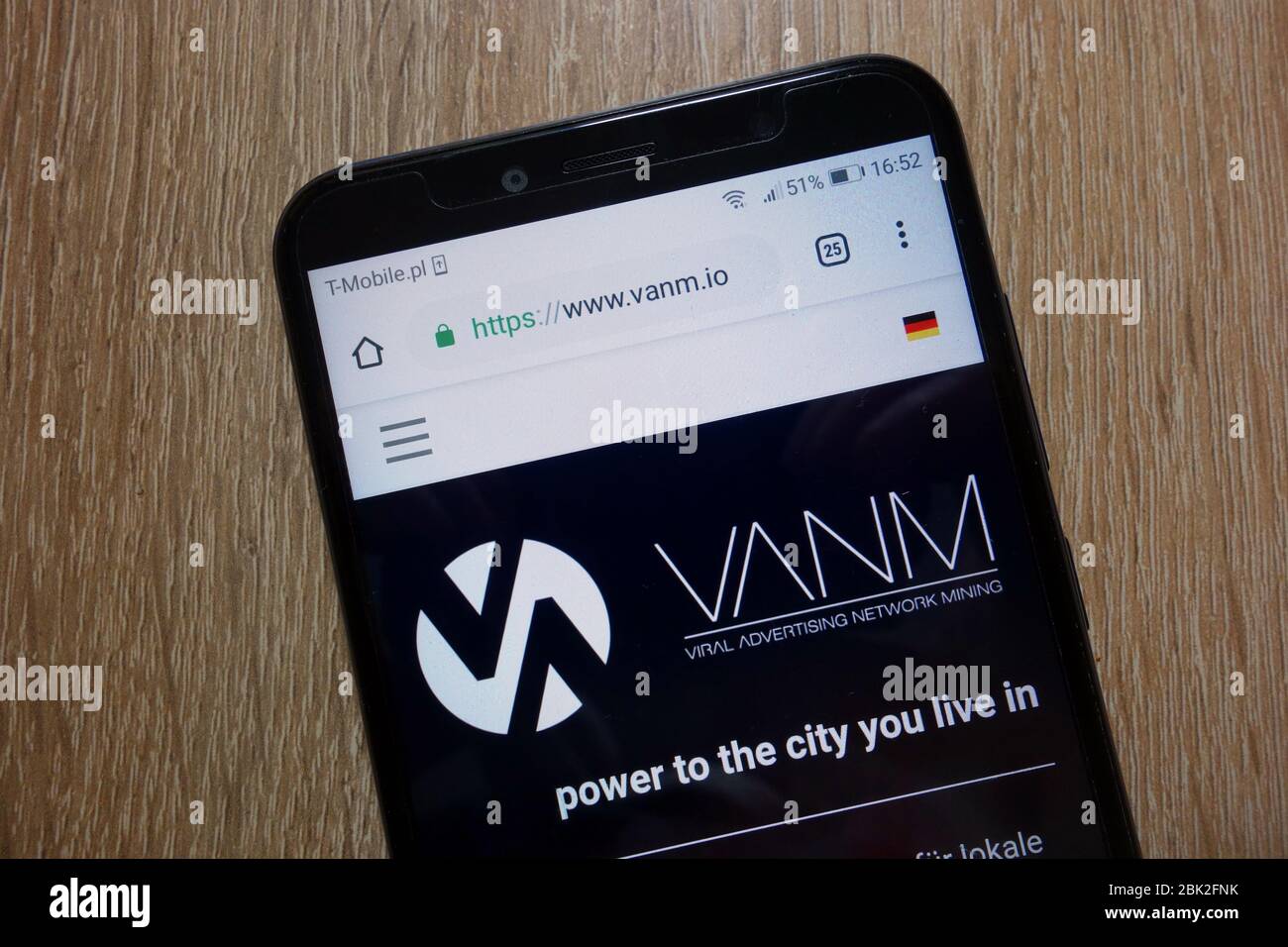 VANM cryptocurrency website displayed on smartphone Stock Photo