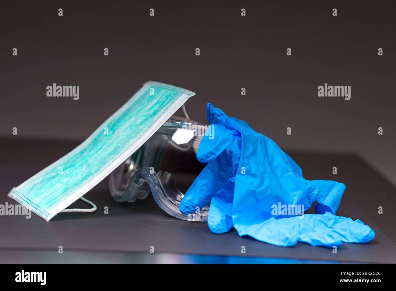 Sterile mask gloves on table hi-res stock photography and images - Alamy