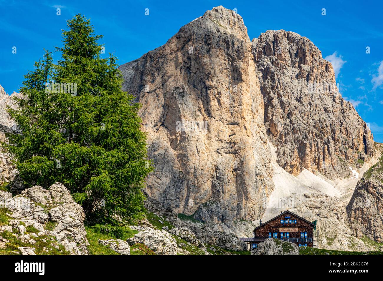 Italy Trentino - Val di Fassa - Catinaccio Rosengarten -  Roda di Vael Refuge Stock Photo