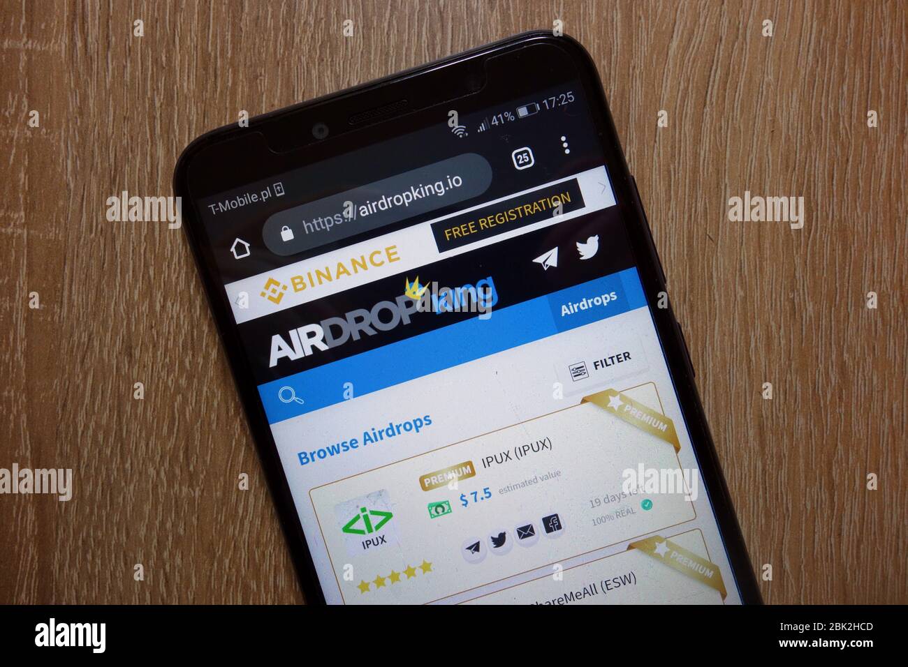 Airdrop King website (airdropking.io) displayed on smartphone Stock Photo