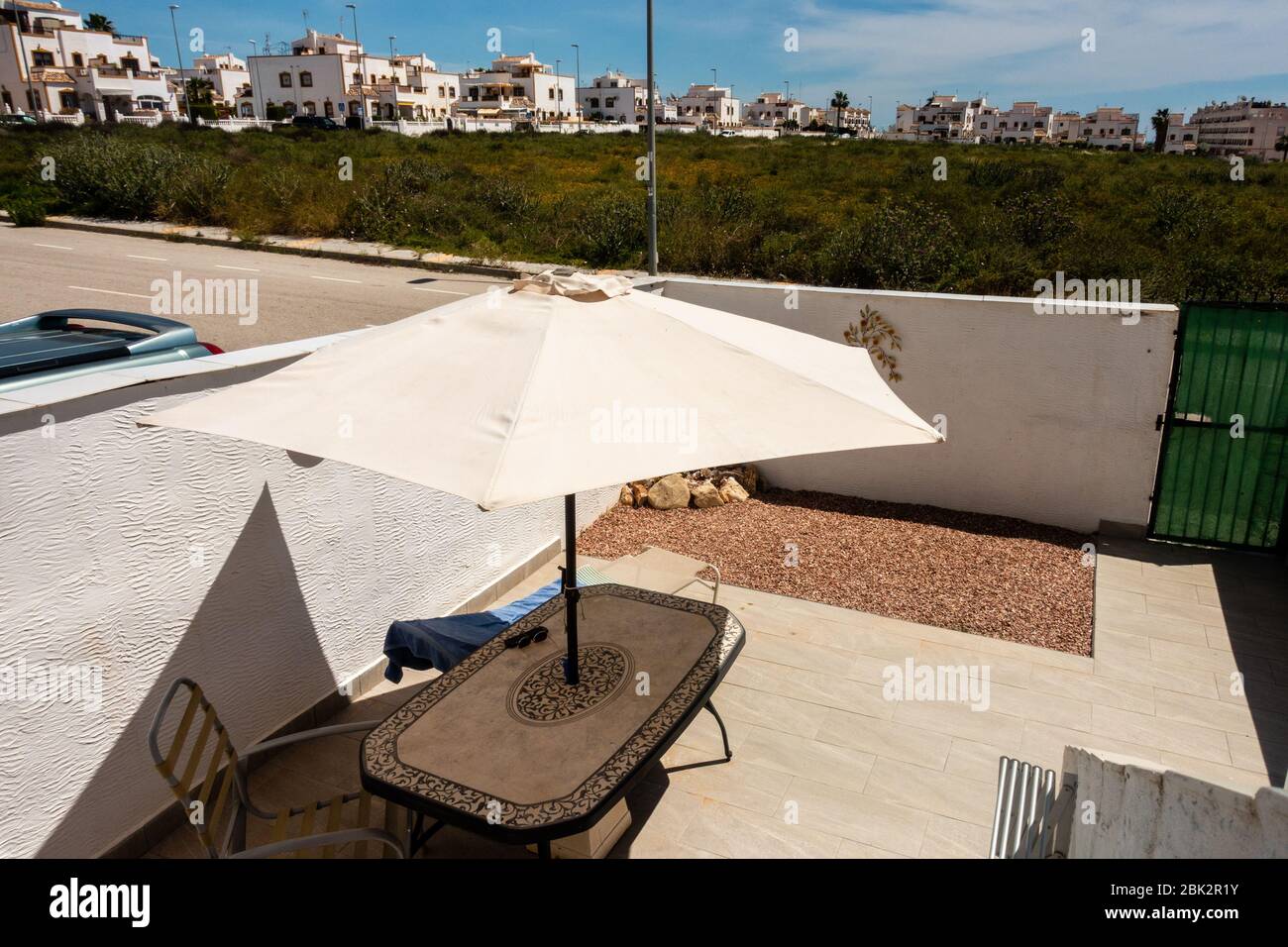 spanish patio in summer Stock Photo Alamy