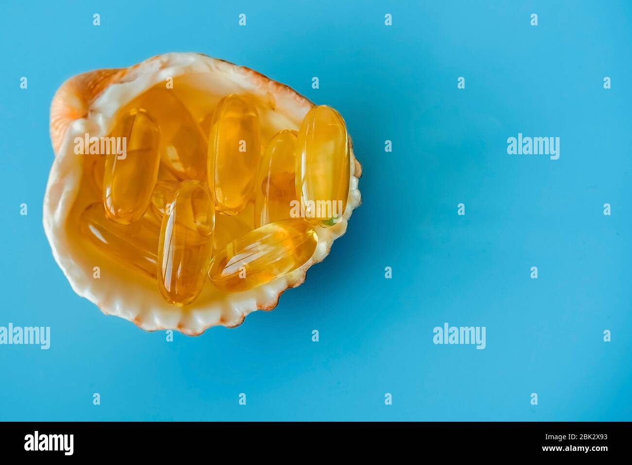 Capsule shells hi-res stock photography and images - Alamy