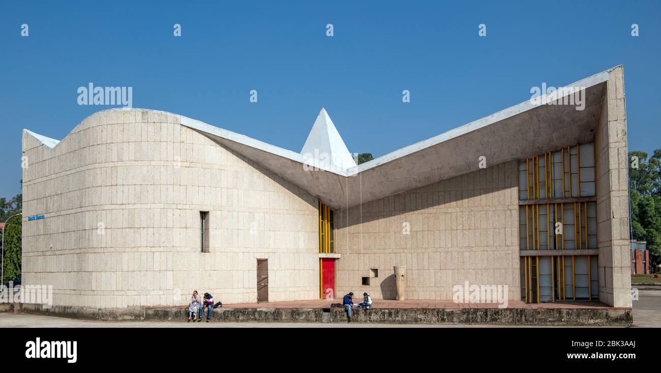 Le Corbusier architect Gandhi Bhawan building University of Punjab
