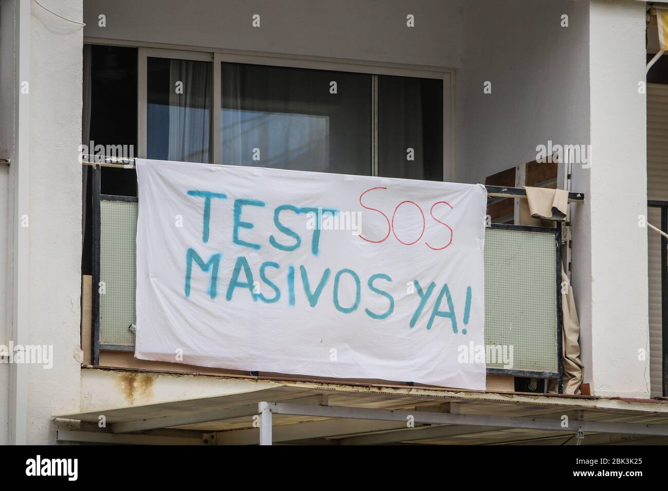 May 1, 2020: May 1, 2020 (Malaga ) Massive test poster on the terrace of an apartment in Benalmadena Costa due to the Coronavirus crisis. Credit: Lorenzo Carnero/ZUMA Wire/Alamy Live News Stock Photo