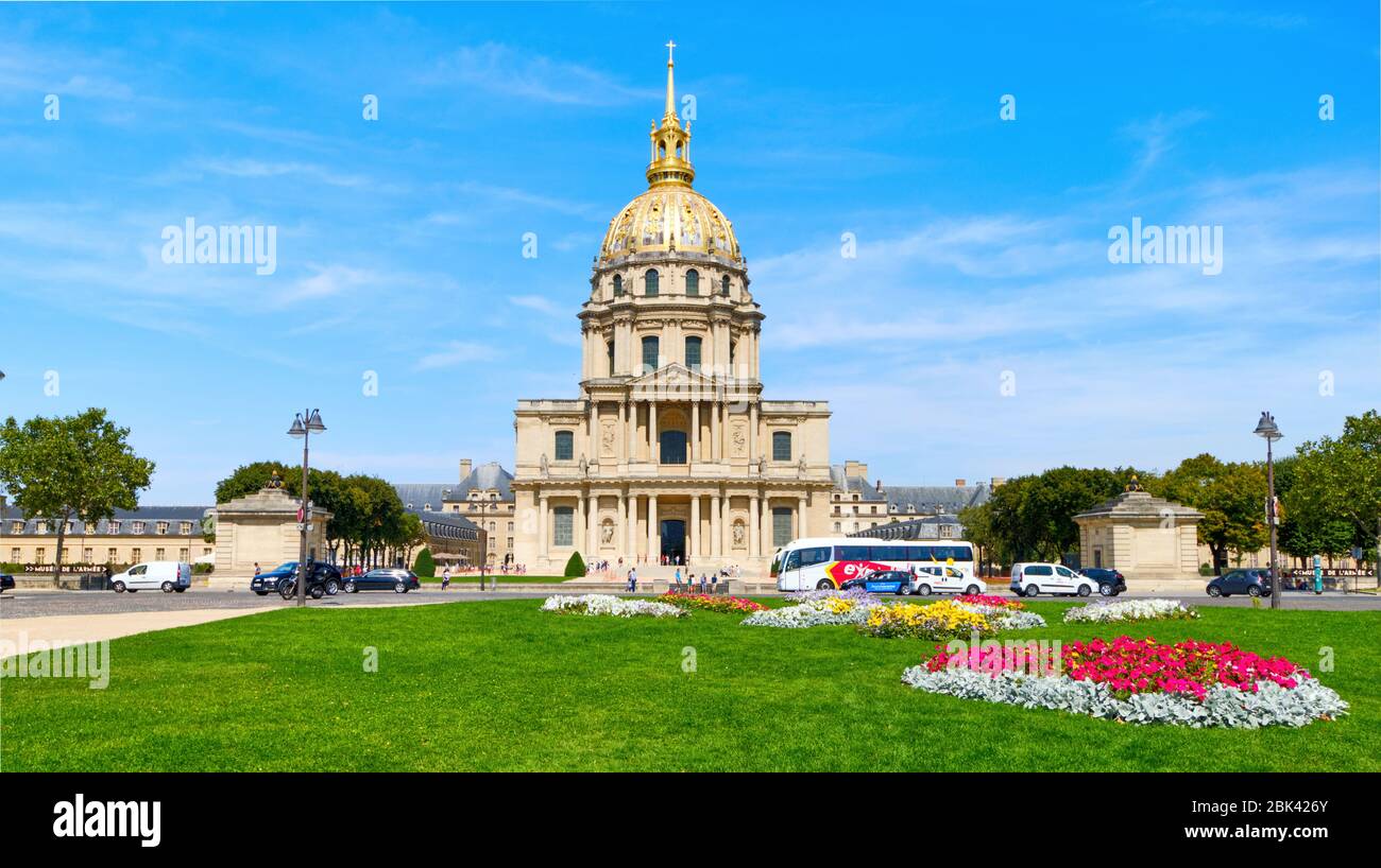 The Cathédrale Saint-Louis-des-Invalides in Paris Stock Photo - Alamy