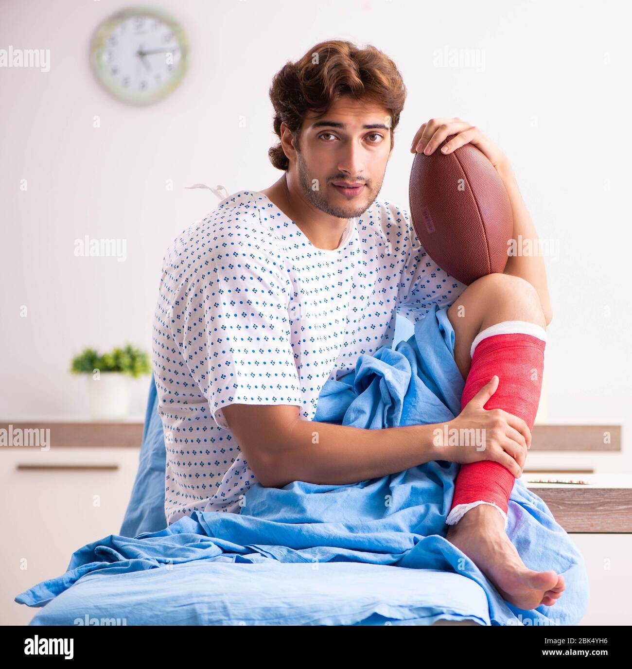 The Injured Man Waiting Treatment In The Hospital Stock Photo Alamy