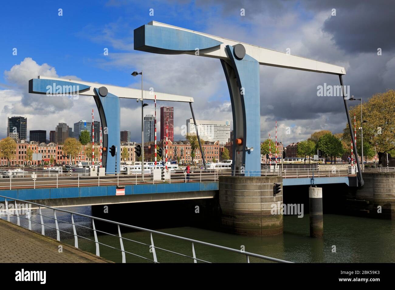 Draw bridge, Spoorweghaven, Rotterdam, South Holland, Netherlands ...