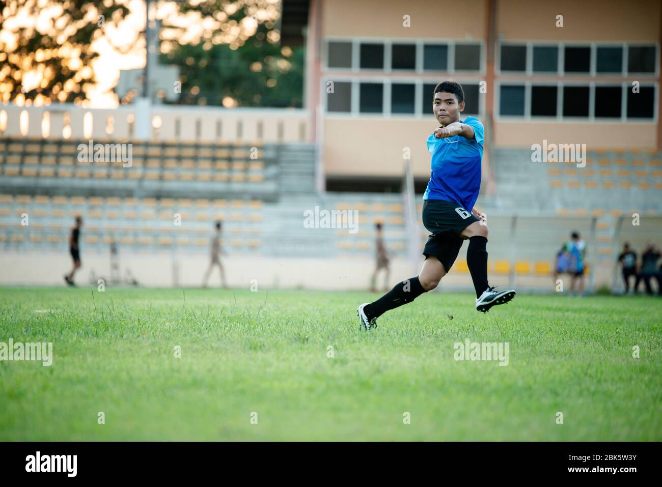 Sport action arena asian attack hi-res stock photography and images - Alamy