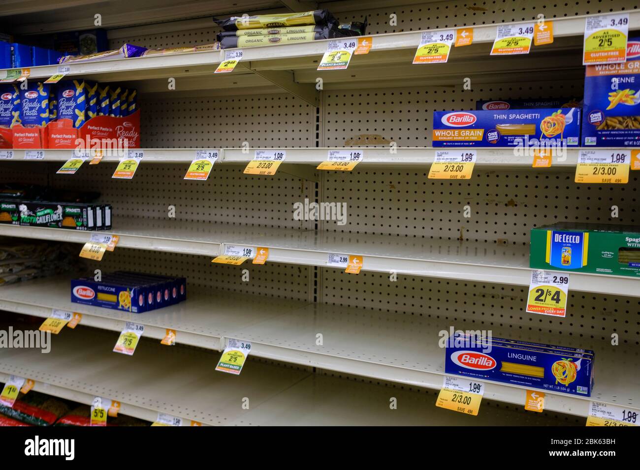 Porterville, United States. 01st May, 2020. Pasta shelves are empty at