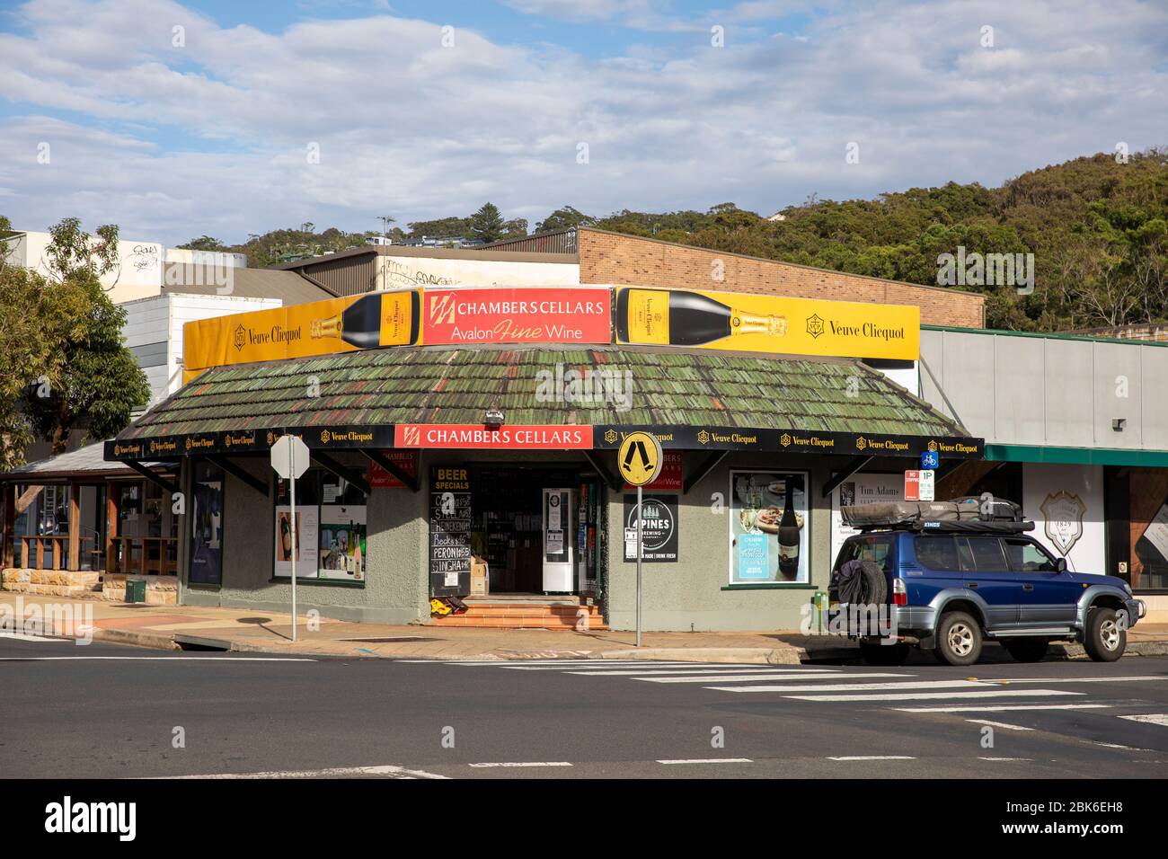 Australian bottle shop and liquor store in Avalon beach suburb of