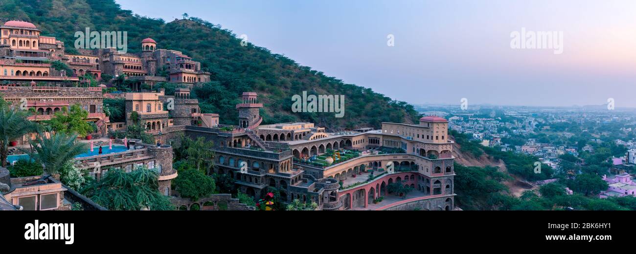 Neemrana Fort in Rajasthan | Traxplorio