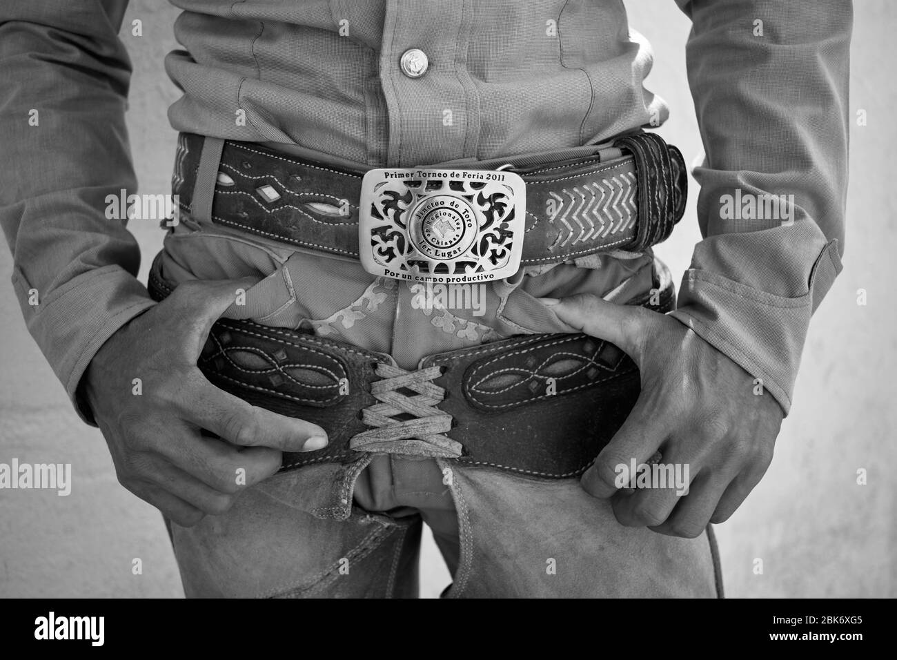 Cowboy belt buckle hi-res stock photography and images - Alamy