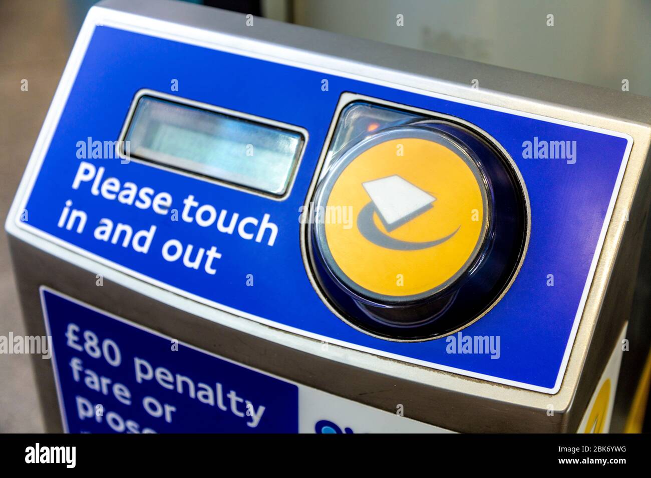 Oyster card contactless card reader hires stock photography and images Alamy