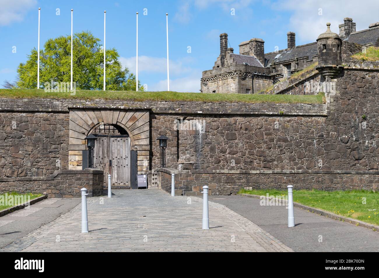 Closed sign outside Stirling Castle during the coronavirus pandemic lockdown, Stirlingshire, Scotland, UK Stock Photo
