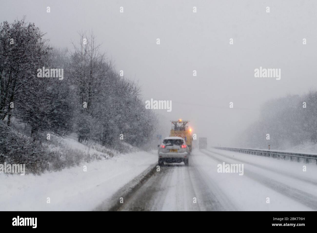 View through car windscreen during heavy snowfall on A47 Norfolk December 2009 Stock Photo