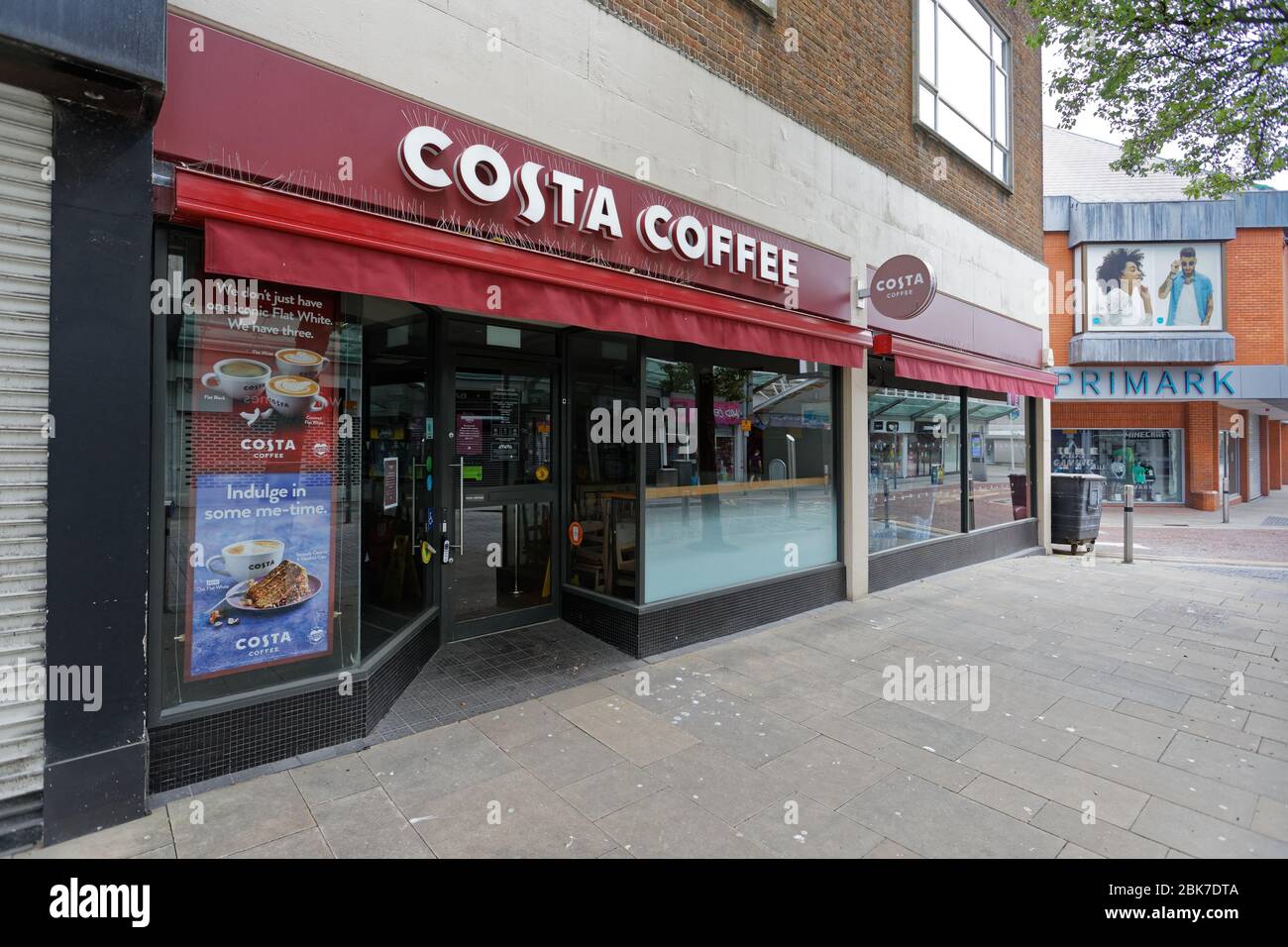 Costa Coffee in Oxford Street Stock Photo Alamy