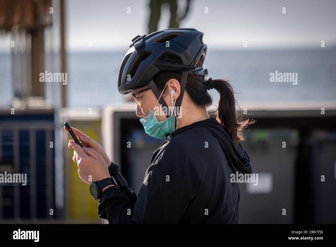 Cycling face shield top