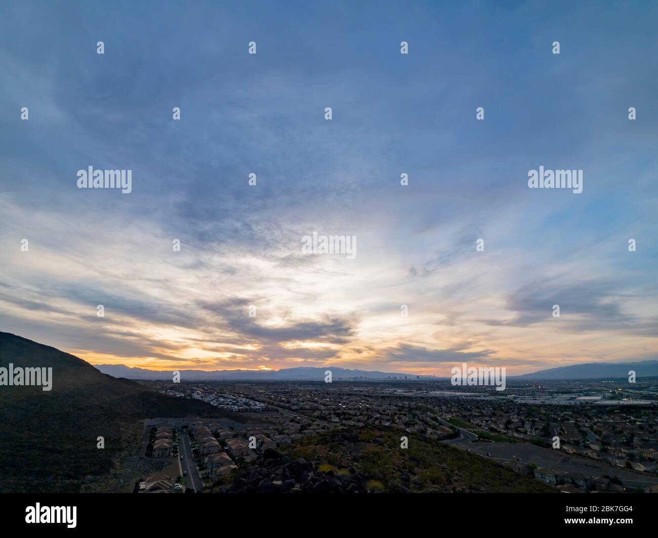 An aerial view sunset blvd sunset strip hi-res stock photography and ...