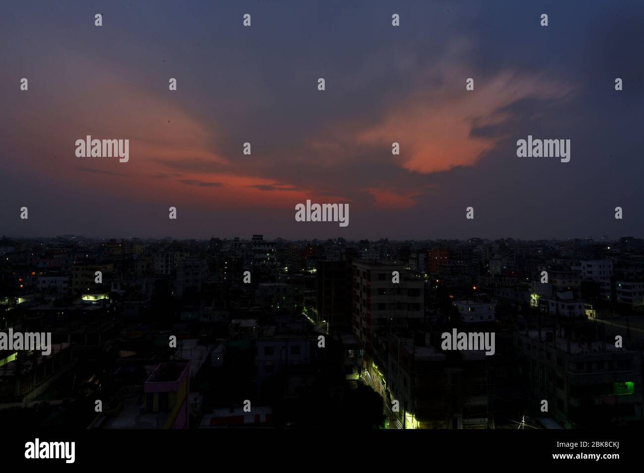 Night street scene dhaka bangladesh hi-res stock photography and images ...