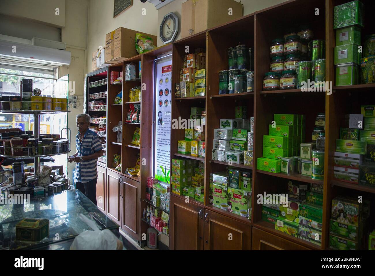 Sri lankan tea store hi-res stock photography and images - Alamy