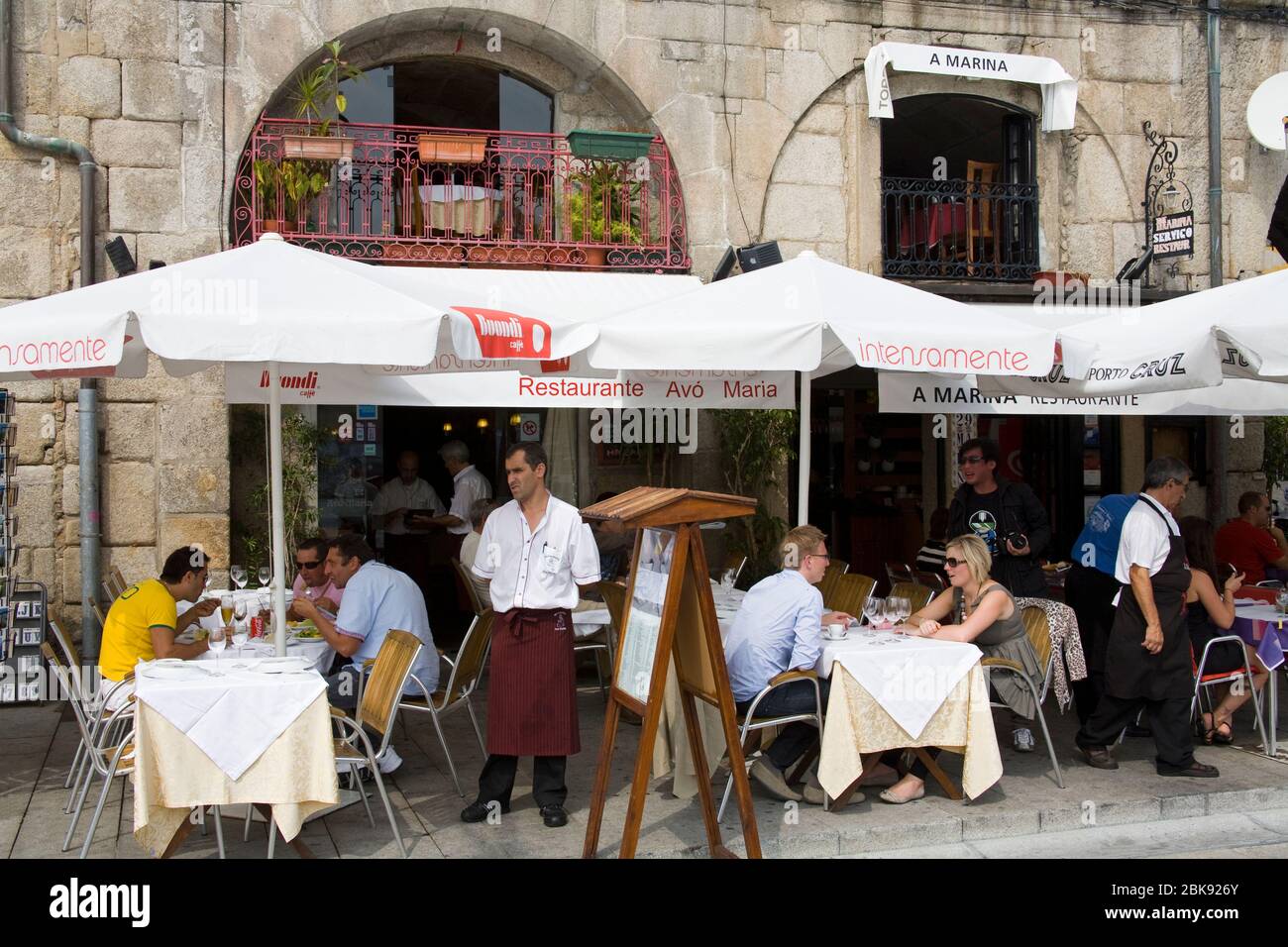 Portugal outdoor dining douro hi-res stock photography and images - Alamy