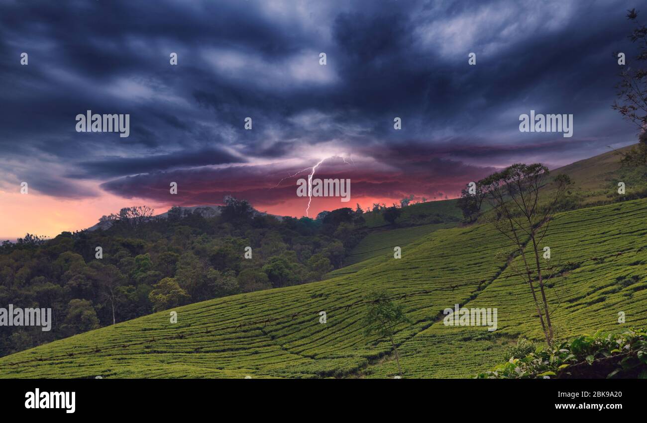 Bolt lightning striking mountain hi-res stock photography and images ...