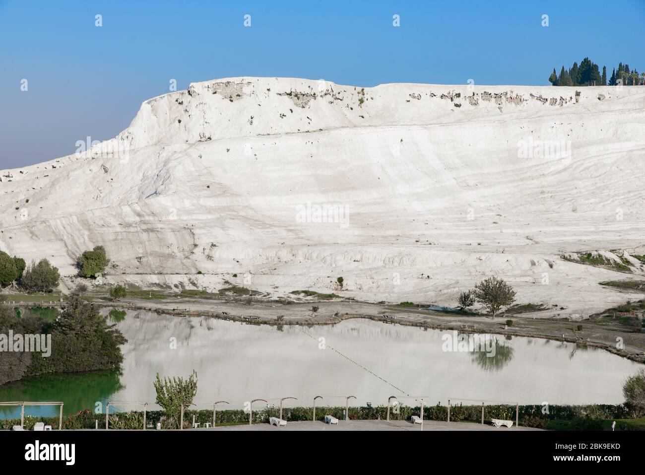 Travertine terrace formations and pools at Pamukkale (cotton castle), Denizli, Turkey Stock Photo