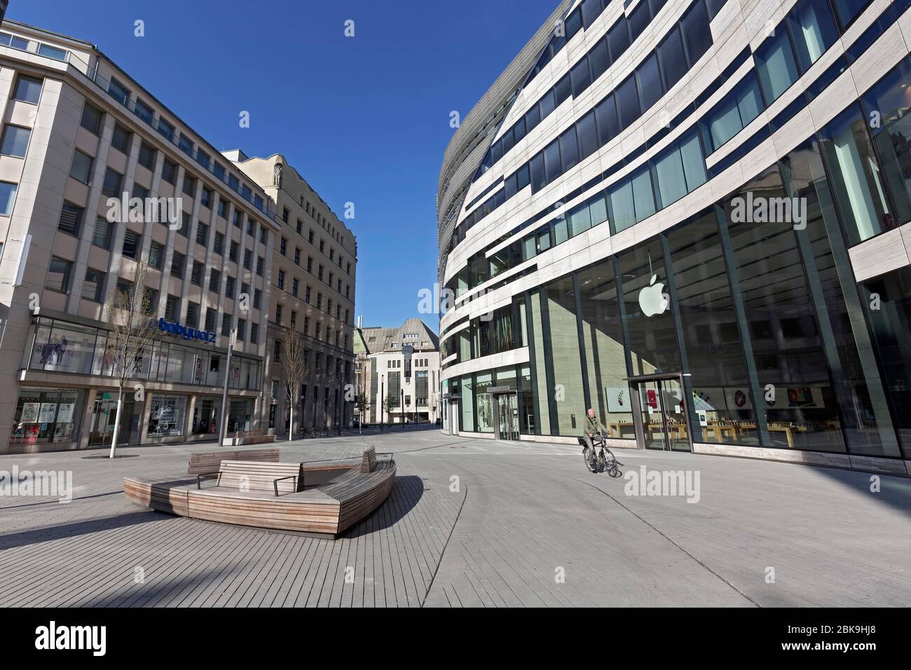 Empty square in front of Koe-Bogen, closed shops, lockdown due to Corona Pandemic, Duesseldorf, North Rhine-Westphalia, Germany Stock Photo