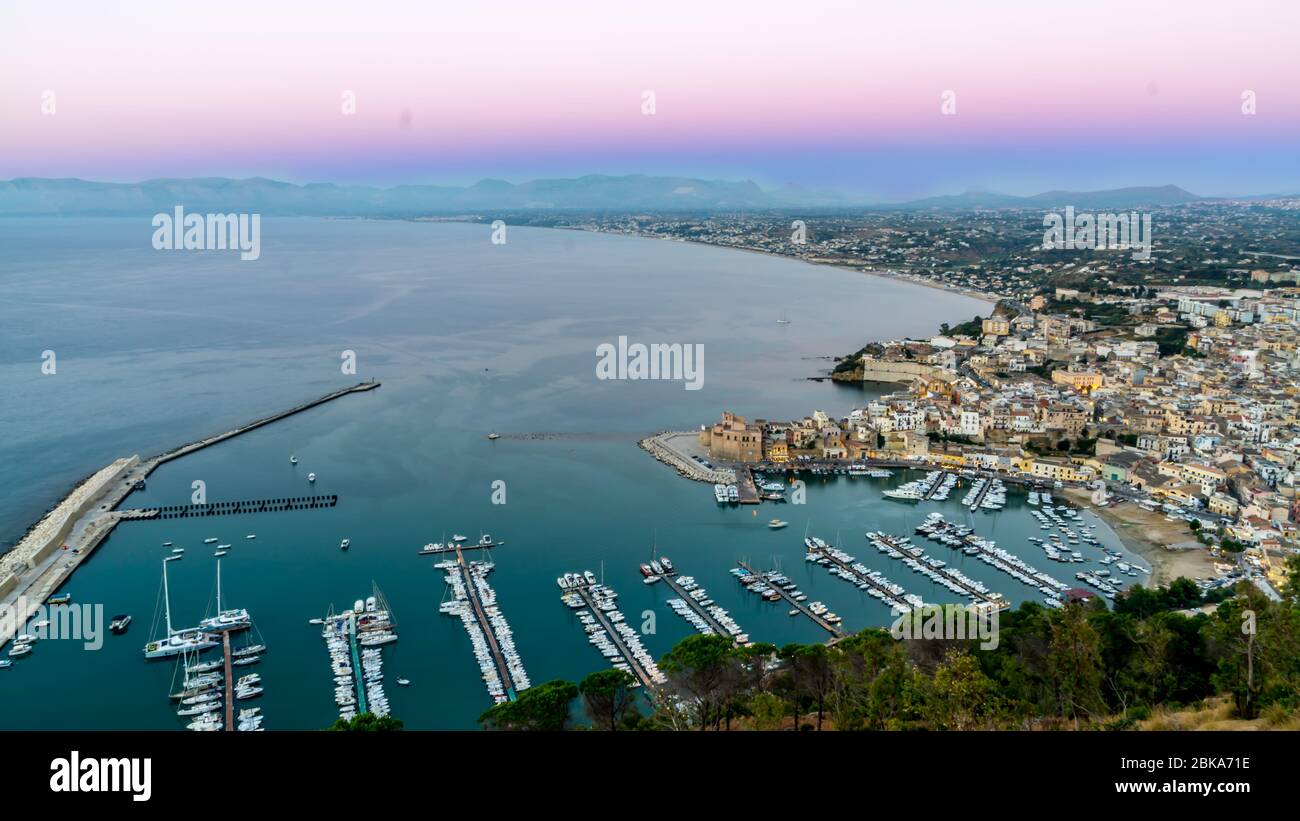 Castellammare Del Golfo From Belvedere Stock Photo Alamy